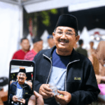 Bupati Anwar Sadat menyampaikan pesan persaudaraan saat menutup Pergelaran Seni Budaya Bhineka Kebangsaan 2026 di Kuala Tungkal.
