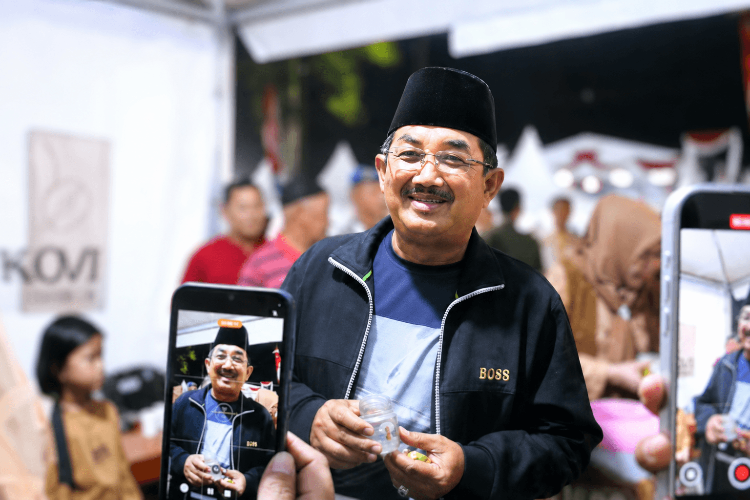 Bupati Anwar Sadat menyampaikan pesan persaudaraan saat menutup Pergelaran Seni Budaya Bhineka Kebangsaan 2026 di Kuala Tungkal.
