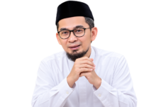 Ustaz Adi Hidayat Bagikan 6 Pesan Religi: Soal Cinta, Taubat hingga Adab