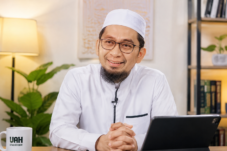 Ustadz Adi Hidayat Bagikan Pesan tentang Ketenangan Hati