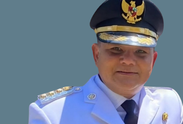 Komputer di Kepala Birokrasi: Nalar, Data, Teknologi, dan Nurani TR Fahsul Falah dalam Tata Kelola Aceh Selatan 2005–2010