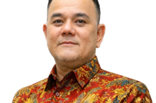 T.R. Fahsul Falah saat mengikuti kegiatan kedinasan di lingkungan pemerintahan.
