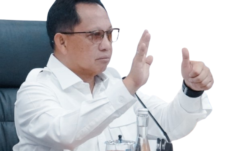 Tito Karnavian Pacu Pemulihan Pascabencana di Sumatera