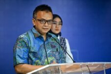 Keterangan Foto: Direktur Strategi dan Kebijakan Infrastruktur Digital Kemkomdigi Denny Setiawan saat konferensi pers di Kantor Kementerian Komdigi, Jakarta Pusat, Sabtu (3/10/2026).