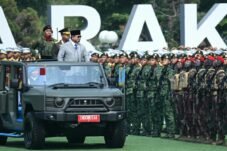 Rifqi Maulana ( Insertrakyat.com) -- Presiden Prabowo Subianto memimpin Upacara Peringatan HUT ke-81 TNI di Lapangan Prima, Markas Besar TNI, Cilangkap, Jakarta, Senin, 5 Oktober 2026. (Dok.foto. BPMI Setpres)