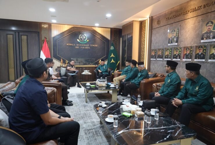 Redho Fitriyadi (InsertRakyat.com) -- Pengurus DPW LDII DKI Jakarta melakukan audiensi dengan jajaran Kejati DKI Jakarta, Senin (5/10/2026).