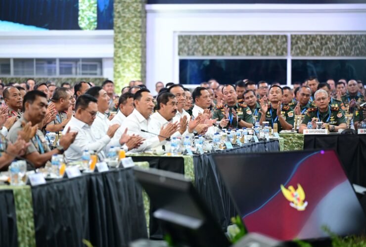 Mendagri Tito Karnavian menghadiri taklimat Presiden Prabowo kepada perwira tinggi TNI-Polri di Kompleks Istana Kepresidenan Jakarta