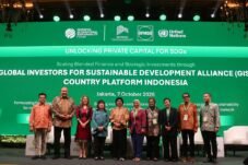 APINDO bersama PBB dan Kementerian PPN/Bappenas meluncurkan Indonesia Country Platform untuk mempertemukan pemerintah, dunia usaha, investor, dan lembaga keuangan dalam memperkuat pembiayaan pembangunan berkelanjutan di Indonesia.