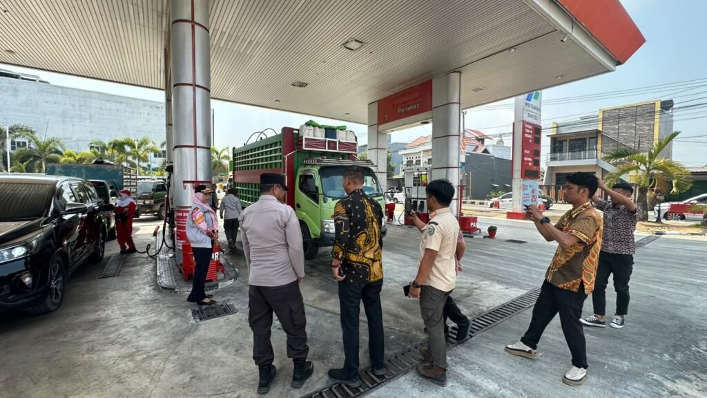 Tak Lama Setelah Dibisik Warga, Polsek Ujung Cek Penyaluran BBM Bersubsidi