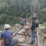 Pembangunan jembatan melalui program Jembatan Menuju Surga di Benteng Senggang, Bulukumba.