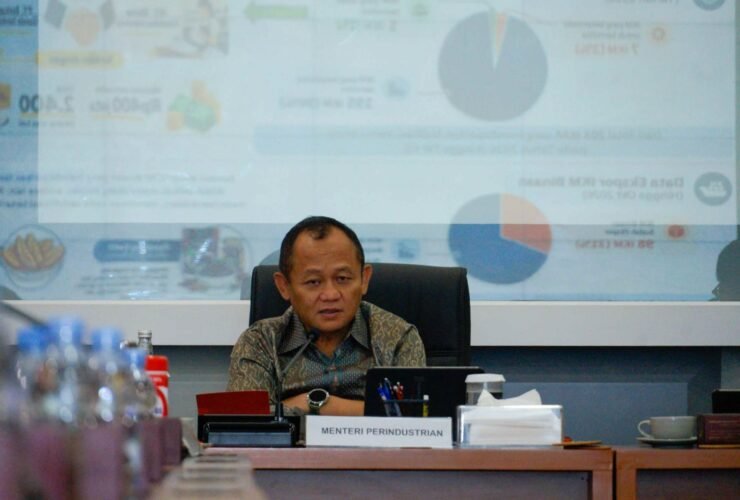 Menteri Perindustrian Muhammad Sarmuji mendorong pengembangan kawasan industri sebagai Proyek Strategis Nasional (PSN) untuk mempercepat hilirisasi dan pemerataan investasi nasional.
