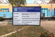 Pekerjaan revitalisasi SD Negeri 1 Petudua di Kabupaten Kolaka dengan progres di atas 60 persen pada minggu ke-13.
