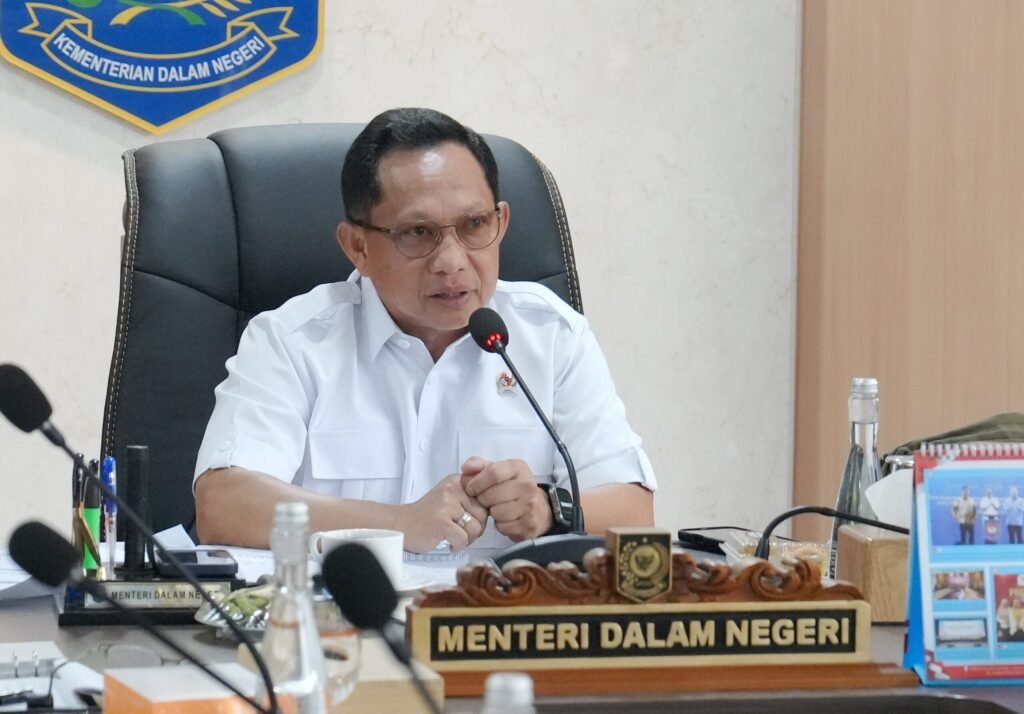 Mendagri Muhammad Tito Karnavian menyampaikan arahan mengenai keselarasan informasi pemerintah pusat dan daerah.