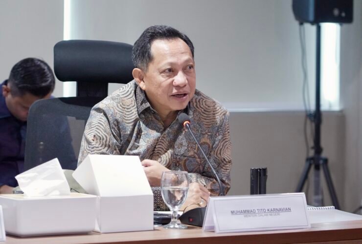Mendagri Tito Karnavian membahas penguatan sistem IT untuk mendukung digitalisasi Perlindungan Sosial.
