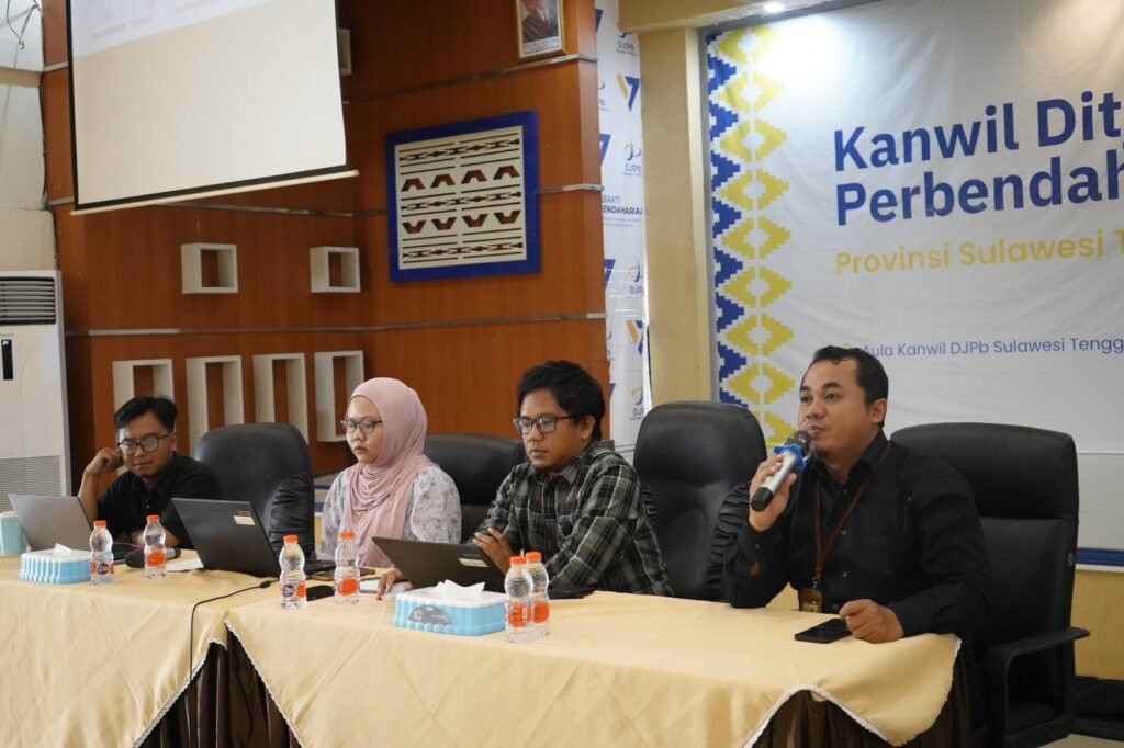 KPP Pratama Kolaka bersama Kanwil DJPb Sulawesi Tenggara menggelar sosialisasi aplikasi AKSIS dan edukasi perpajakan bagi pengelola SPPG, Kamis (8/10/2026).