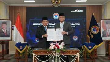 Serah terima jabatan Kepala BNPP dari Muhammad Tito Karnavian kepada Jenderal TNI Maruli Simanjuntak di Kantor BNPP, Jakarta.