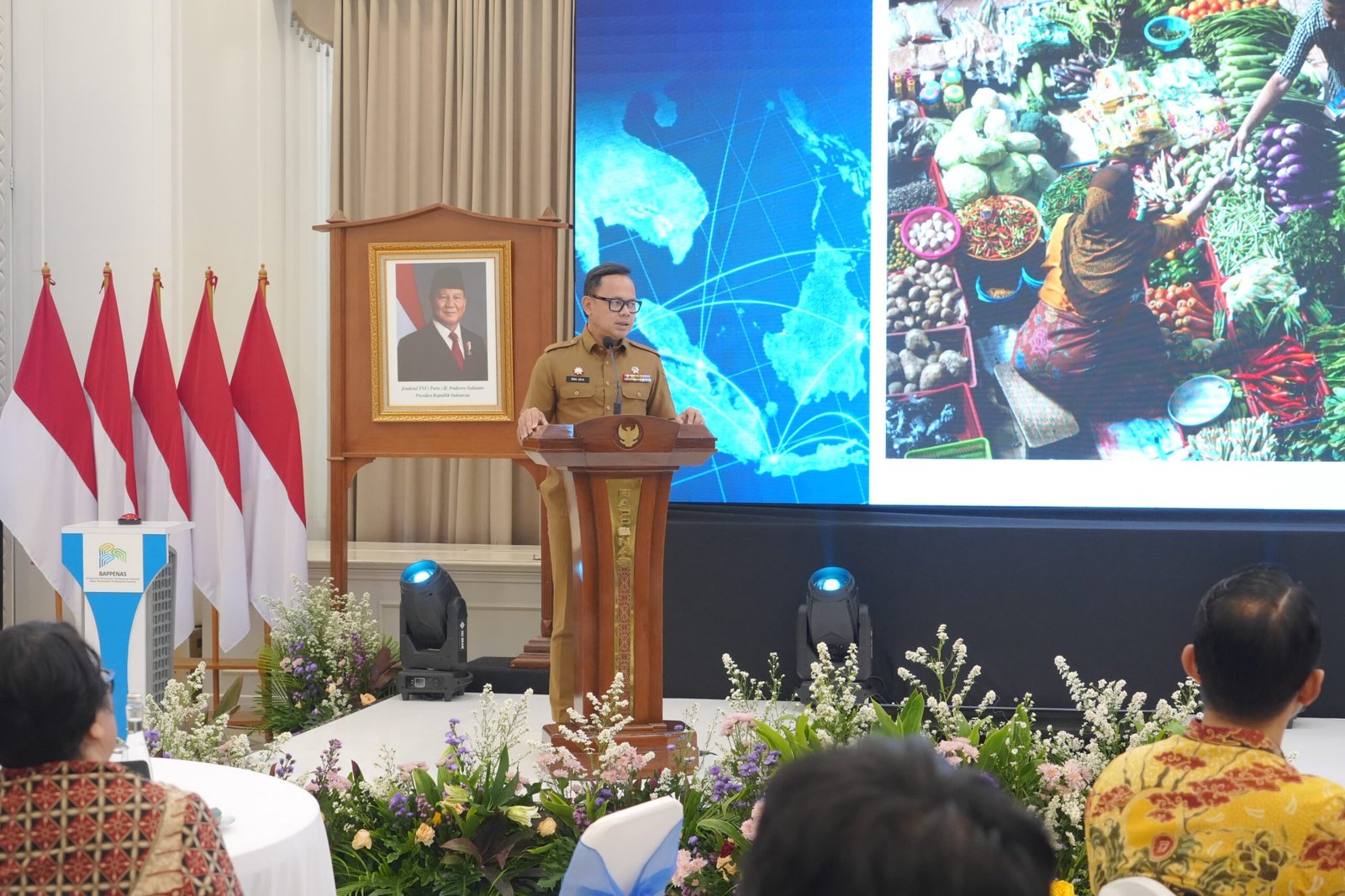 Wakil Menteri Dalam Negeri Bima Arya Sugiarto dalam kegiatan peluncuran Dashboard Indeks Akses Keuangan di Daerah.