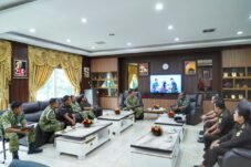Audiensi Jampidmil Kejaksaan Agung dengan Pangdam I/BB Mayjen TNI Hendy Antariksa di Medan pada 21 Oktober 2026.