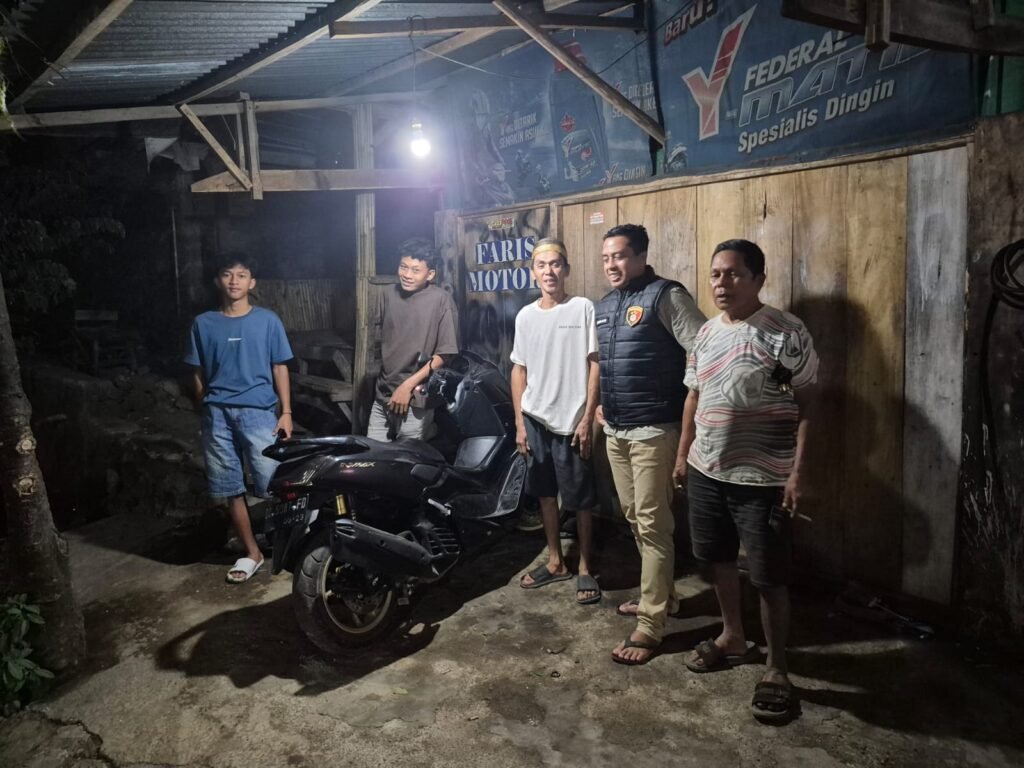 Police and Community Partnership, Kapolsek Eremerasa Jalankan Program Polri Bersama Masyarakat