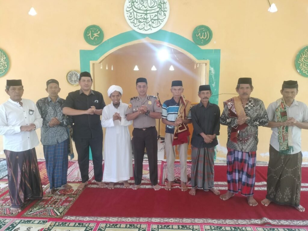 Police and Community Partnership, Kapolsek Eremerasa Jalankan Program Polri Bersama Masyarakat
