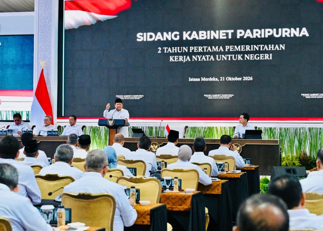 Mendagri Tito Hadiri Sidang Kabinet, Prabowo Tekankan Kekompakan dan Kerja Sama Tim
