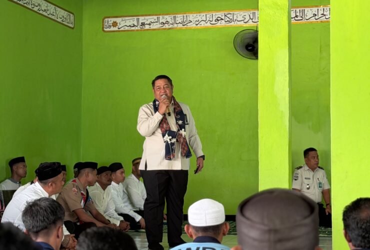 Kakanwil Ditjenpas Sulsel Hernowo Sugiastanto mengajak warga binaan Rutan Sinjai mengembangkan keterampilan sesuai minat dan bakat sebagai bekal kembali ke masyarakat.
