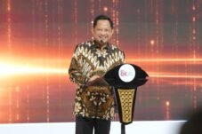 Mendagri Muhammad Tito Karnavian mengenai bantuan apresiasi pemerintah daerah tahun 2027.