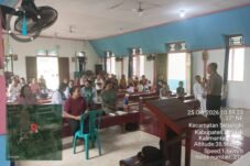 Pertemuan Kapolsek Sebangki Ipda Rudiansyah bersama personel, pengurus gereja, dan jemaat Gereja BENEDICTUS Stasi Setaik di Kecamatan Sebangki, Kabupaten Landak, pada 25 Oktober 2026. Pertemuan ini menjadi ruang komunikasi mengenai kerukunan, toleransi antarumat beragama, dan keamanan lingkungan.