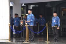 Upacara peringatan Hari Sumpah Pemuda ke-98 di Kantor Pusat Kemendagri, Jakarta