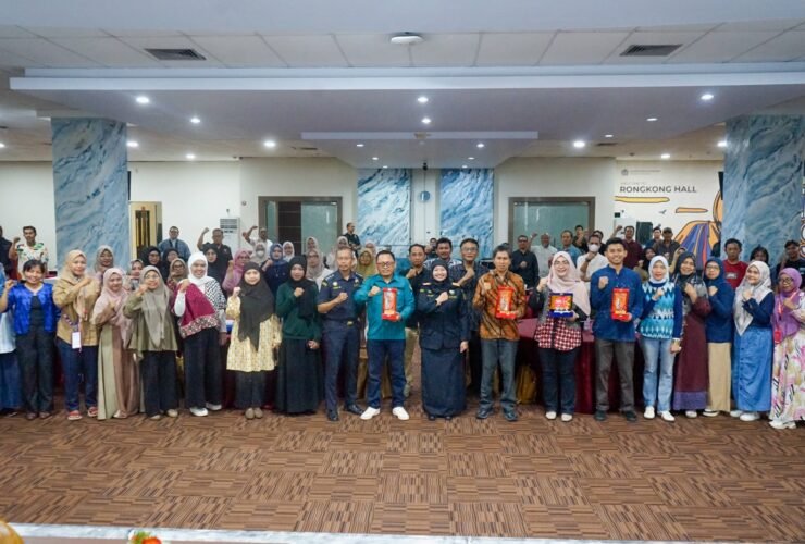 Seminar UMKM Kemenkeu Satu Sulawesi Selatan membahas pencatatan keuangan digital, kesiapan usaha, dan akses pembiayaan ultra mikro di Makassar, Selasa (27/10/2026).