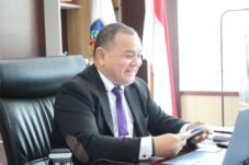 Dr. T.R. Fahsul Falah, S.Sos., M.Si., Kepala Pusat Strategi Kebijakan Kewilayahan, Kependudukan dan Pelayanan Publik, dengan gagasan kebijakan Atase Kependudukan untuk meningkatkan pelayanan administrasi kependudukan bagi WNI di luar negeri.