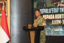 Kasad Jenderal TNI Tandyo Budi R. memberikan arahan kepada Kontingen TNI AD yang akan mengikuti AARM ke-34/2026 di Malaysia.