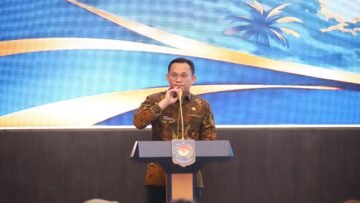 Dirjen Otonomi Daerah Kemendagri Cheka Virgowansyah menyampaikan arahan dalam Rapat Koordinasi Ketatalaksanaan dan Kebijakan TPP ASN di Jakarta, Jumat (30/10/2026).
