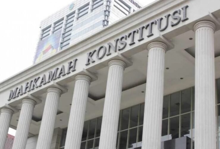 9 Hakim MK Dilaporkan ke MKMK Terkait Sengketa Ijazah Gibran
