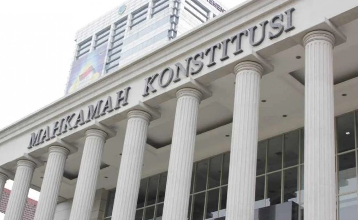 9 Hakim MK Dilaporkan ke MKMK Terkait Sengketa Ijazah Gibran