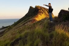 Kawasan Bukit Nane Paradise di Kabupaten Kepulauan Selayar yang menjadi lokasi laporan dugaan pelanggaran kegiatan jasa wisata. (Foto Rasman saat di lokasi wisata).
