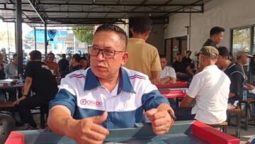 Muh. Hidayat memberikan keterangan mengenai turnamen domino ORADO Kolaka.