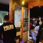 Personel gabungan Polres Sinjai dan BNK Sinjai melaksanakan operasi cipta kondisi di lima lokasi di Kabupaten Sinjai, Sabtu malam, 17 Oktober 2026.