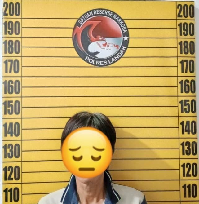 HK diamankan Satresnarkoba Polres Landak dalam kasus dugaan narkotika di Kecamatan Menyuke.