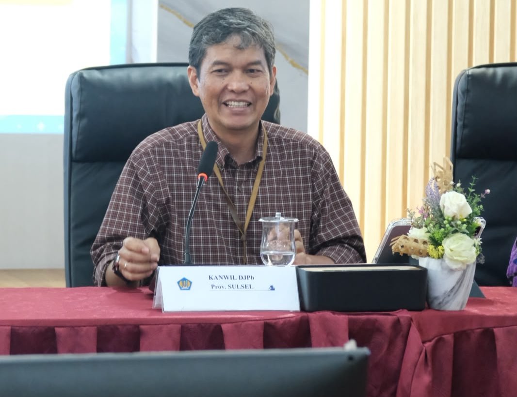 Imanul Hakim, Kepala Kantor Wilayah Direktorat Jenderal Pajak Sulawesi Selatan, Barat, dan Tenggara (Kakanwil DJP Sulselbarta), saat mengikuti kegiatan terkait kinerja APBN Sulawesi Selatan 2026.