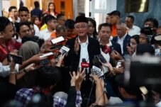 Menteri Pekerjaan Umum Dody Hanggodo menyampaikan rencana rehabilitasi dan rekonstruksi infrastruktur pascabencana Sumatera usai rapat kerja bersama Komisi V DPR RI di Jakarta.